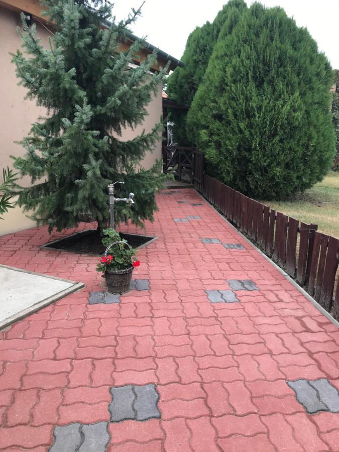Mandi Apartman Veresegyház Exterior foto